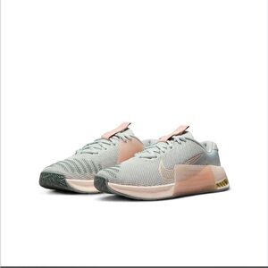 Nike Metcon 9 Workout Shoes 'Light Silver Guava Ice' - size 9.5